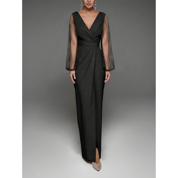 Elegant Black V-Neck Long Sleeve Bridesmaid Dress with Mesh Overlay and Side Sli - Picture 1 of 7